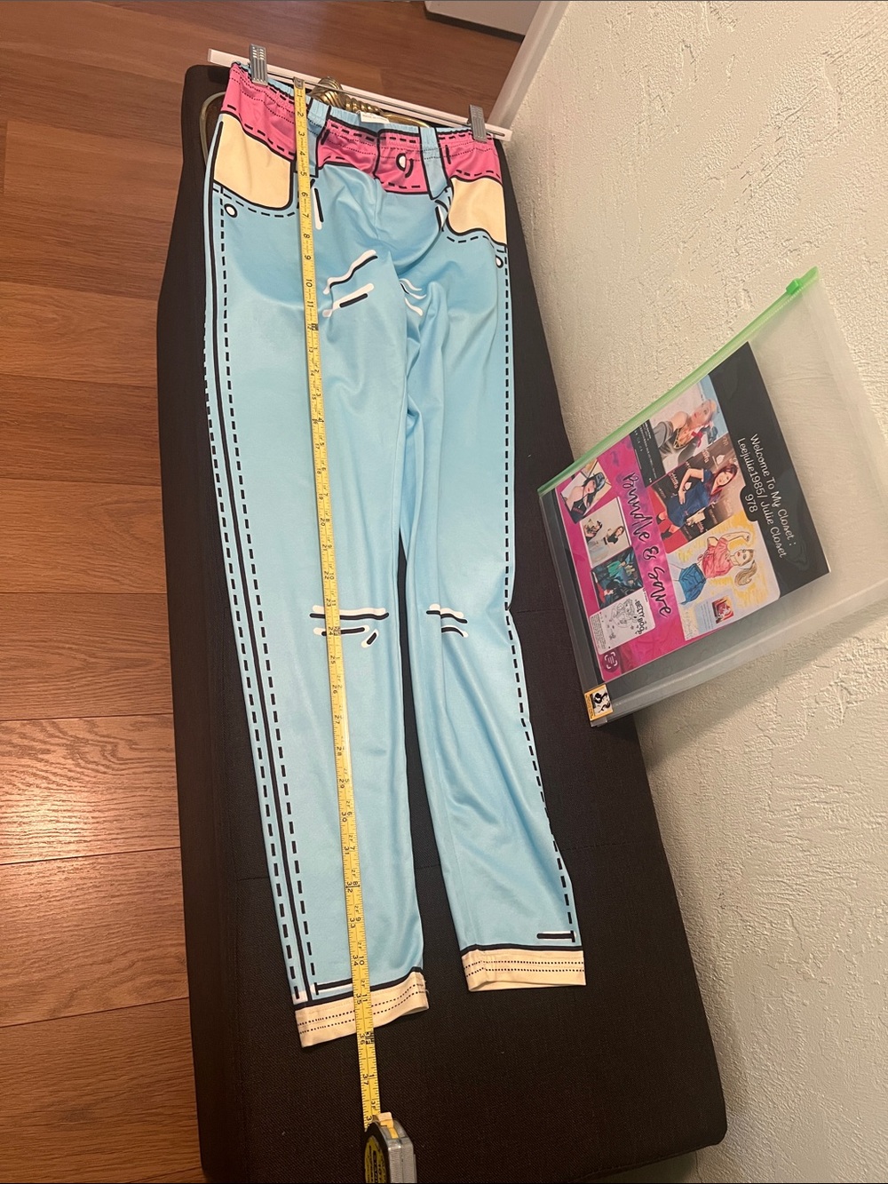 #1989**Graphic Light Blue Leggings with Pink Waistband - Picture 5 of 10